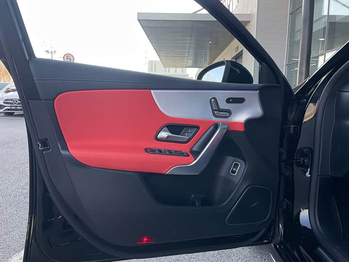 Mercedes-Benz A-Class AMG 2025 2025款 改款 AMG A 35 L 4MATIC