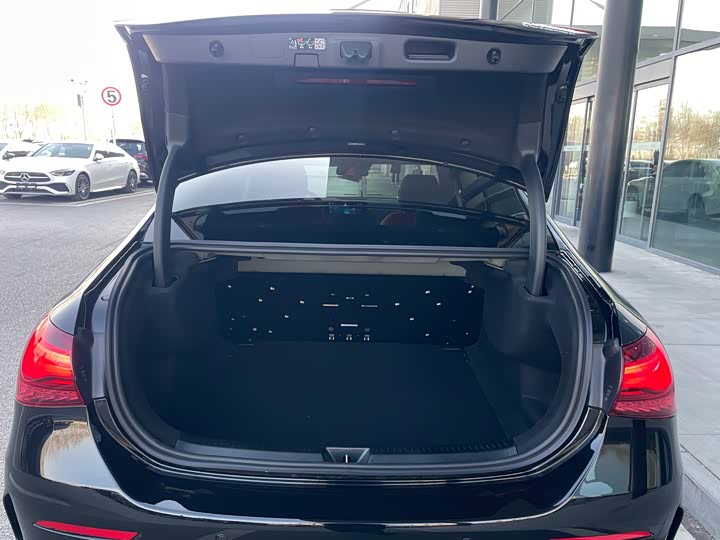 Mercedes-Benz A-Class AMG 2025 2025款 改款 AMG A 35 L 4MATIC