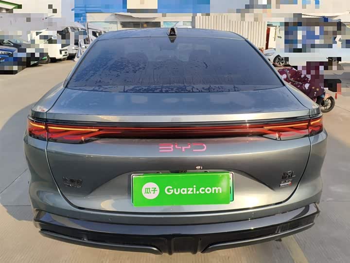 BYD Han L 2025 2025款 DM-p 四驱激光雷达旗舰型