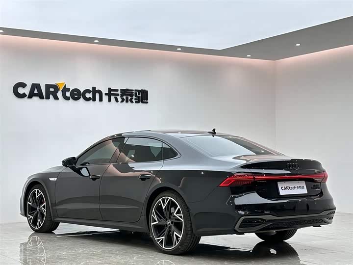 Audi A7L 2024 2024款 45 TFSI quattro 黑武士版