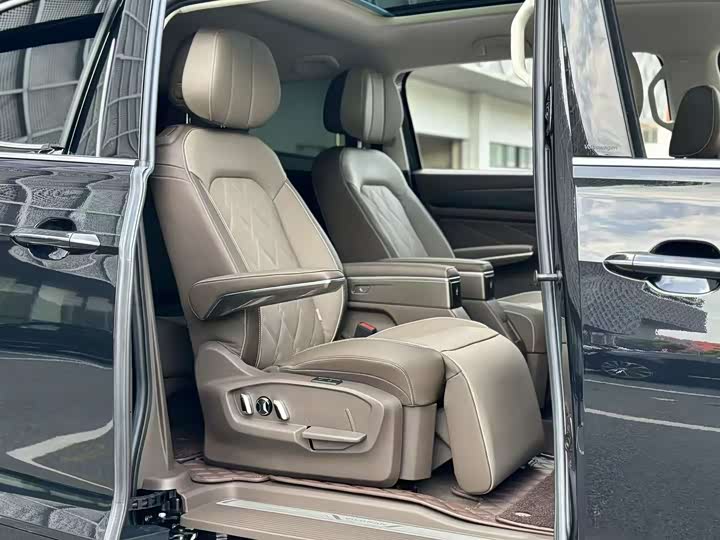 Volkswagen Viloran 2024 2024款 380TSI 尊贵版