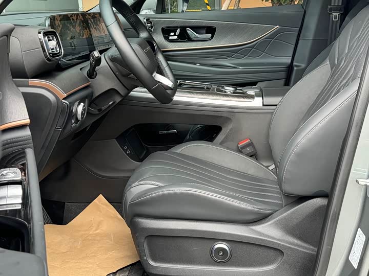 Chery Tiggo 9 2025 2025款 2.0T 双离合两驱豪享版 5座