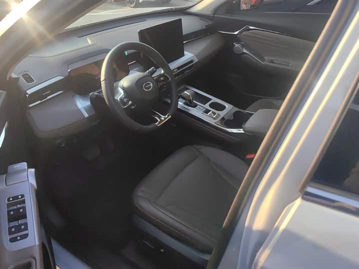 GAC Trumpchi GS4 2024 2024款 MAX 1.5T 旗舰版