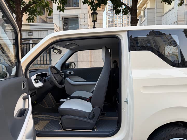 Geely Galaxy Panda Mini 2025 2025款 熊猫mini 210km 元气熊