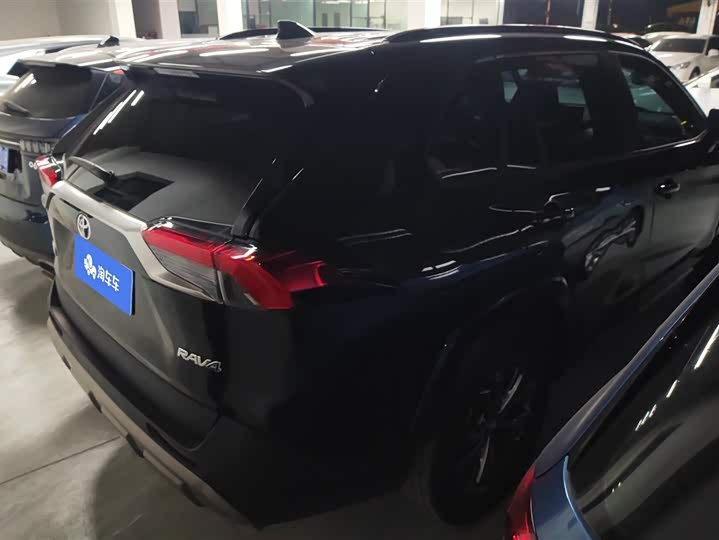 Toyota RAV4 2024 2024款 2.0L CVT两驱风尚Plus版