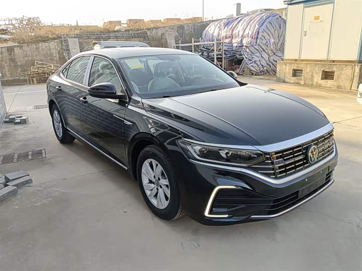 Volkswagen Passat Hybrid 2025 2025款 430PHEV 混动商务版