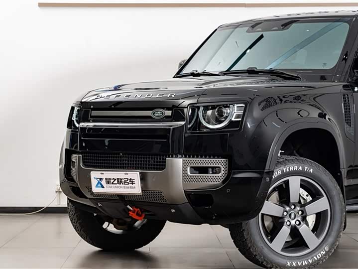 Land Rover Defender 2025 2025款 110 3.0T P400 X-Dynamic HSE