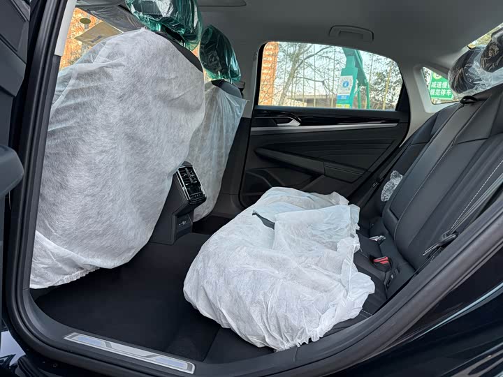 Volkswagen Passat Hybrid 2025 2025款 430PHEV 混动商务版