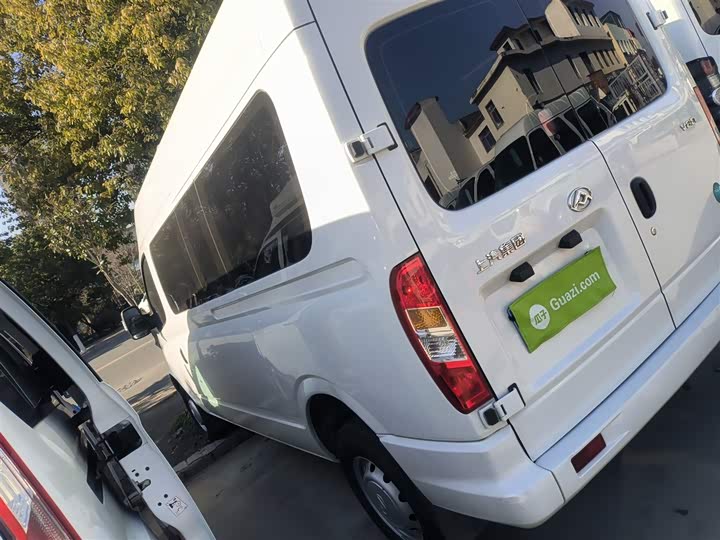 Maxus V80 2024 2024款 傲运通超值版 6MT 长轴中顶127Ps 6/7/8/9座