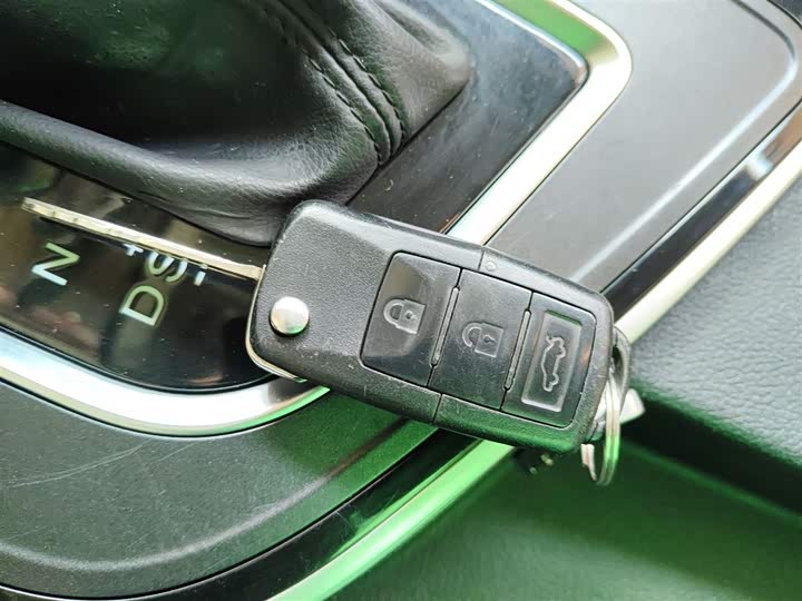 Dongfeng Forthing T5 2021 2021款 1.5T 自动舒享型