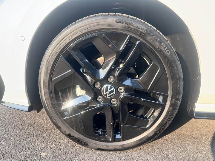 Volkswagen Golf 2025 2025款 300TSI R-Line