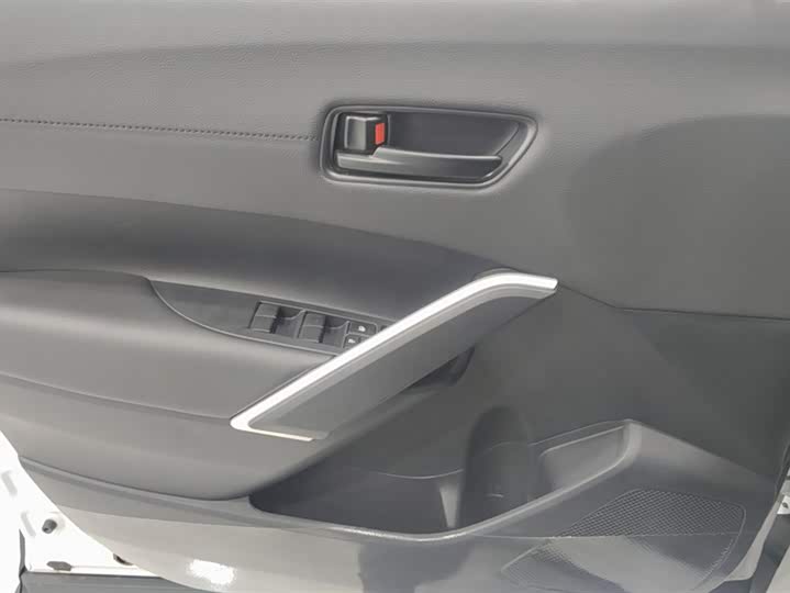 Toyota Frontlander 2024 2024款 2.0L CVT领先版