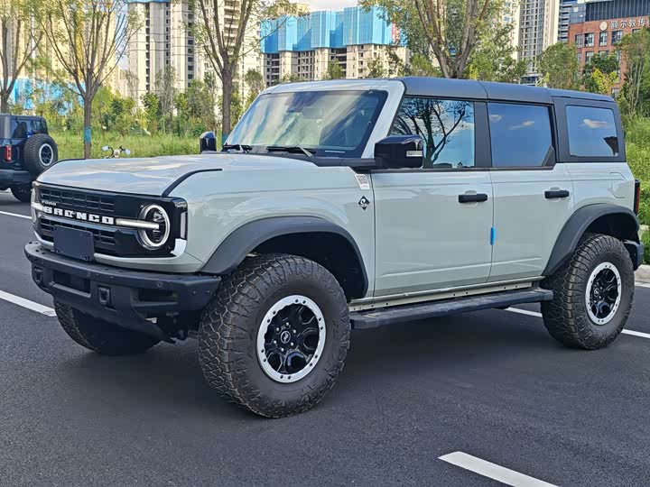 Ford Bronco 2024 2024款 2.3T 长滩大脚越野版