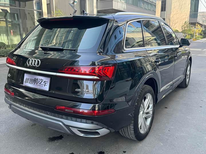 Audi Q7 2024 2024款 45 TFSI quattro S line运动型