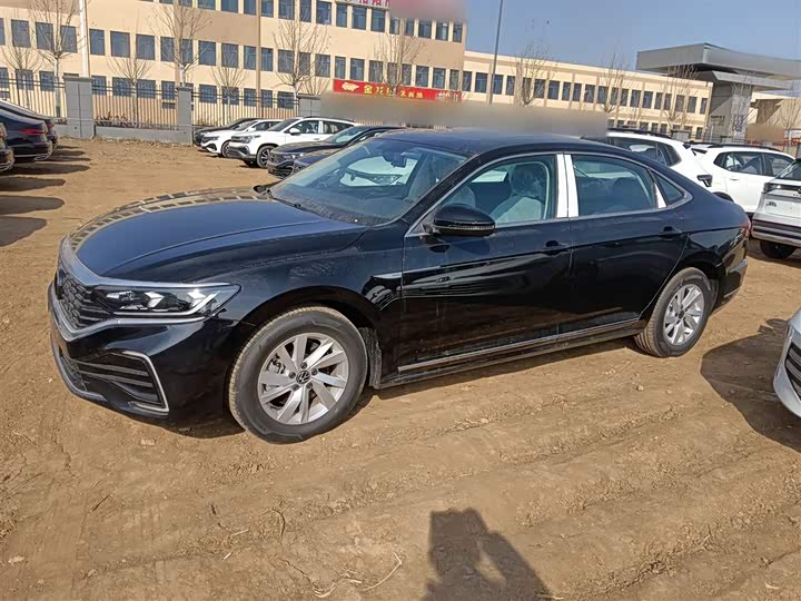 Volkswagen Passat Hybrid 2025 2025款 430PHEV 混动商务版