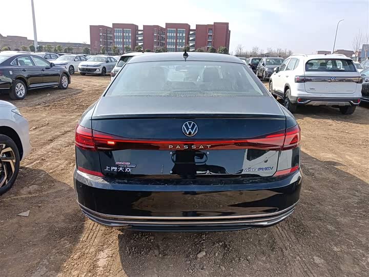 Volkswagen Passat Hybrid 2025 2025款 430PHEV 混动商务版