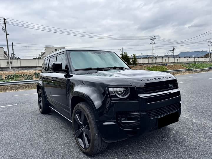 Land Rover Defender 2025 2025款 110 3.0T P400 X-Dynamic HSE