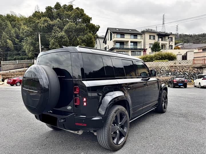 Land Rover Defender 2025 2025款 110 3.0T P400 X-Dynamic HSE