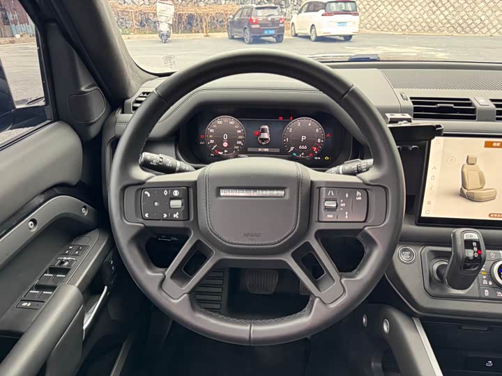 Land Rover Defender 2025 2025款 110 3.0T P400 X-Dynamic HSE
