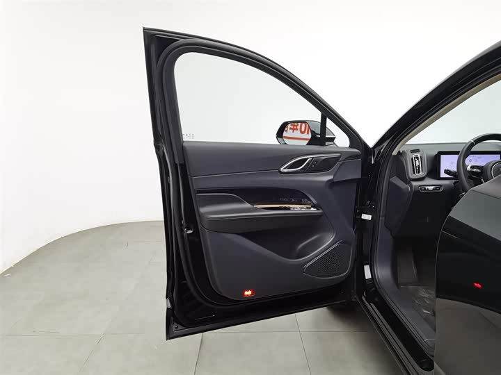 Hongqi HS3 2023 2023款 1.5T 两驱善为版