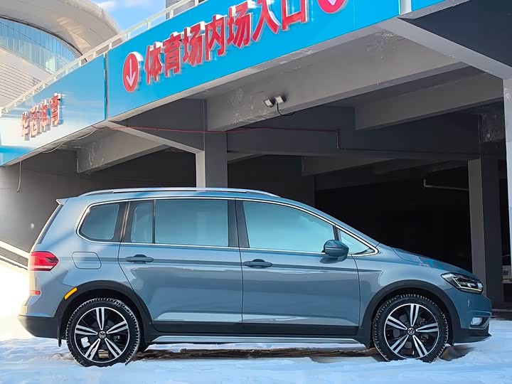 Volkswagen Touran L 2021 2021款 途安L 280TSI DSG拓界版 6座