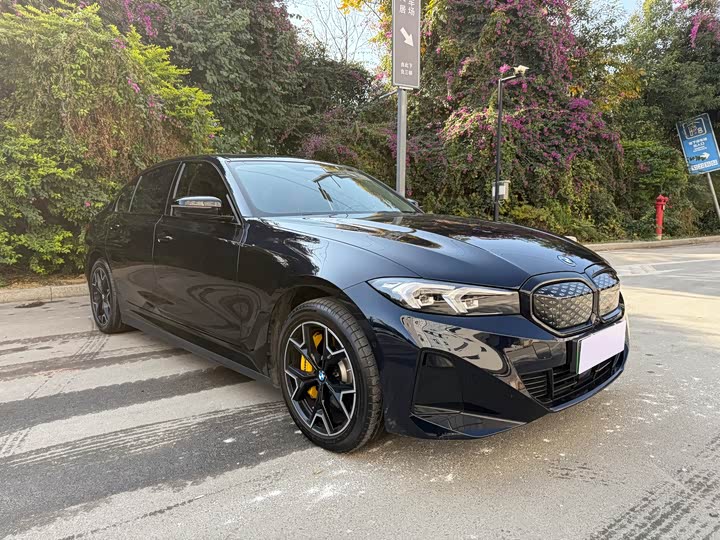 BMW i3 2025 2025款 eDrive 40 L 曜夜套装