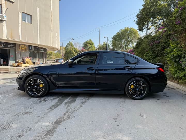 BMW i3 2025 2025款 eDrive 40 L 曜夜套装