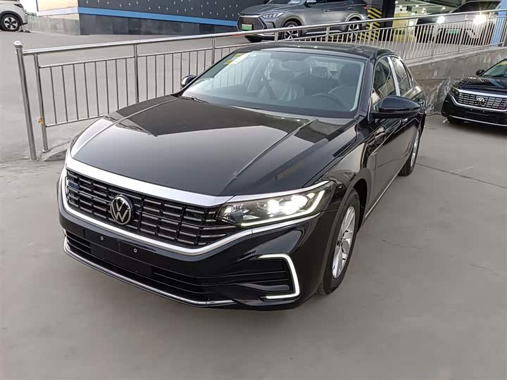 Volkswagen Passat Hybrid 2025 2025款 430PHEV 混动商务版