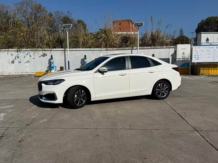 Ford Escort 2021 2021款 1.5L 自动钻石版