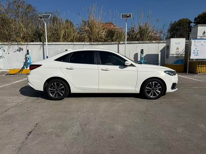 Ford Escort 2021 2021款 1.5L 自动钻石版