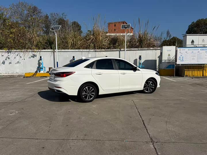 Ford Escort 2021 2021款 1.5L 自动钻石版