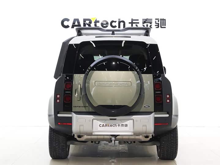 Land Rover Defender 2024 2024款 110 3.0T P400 暗黑特别版
