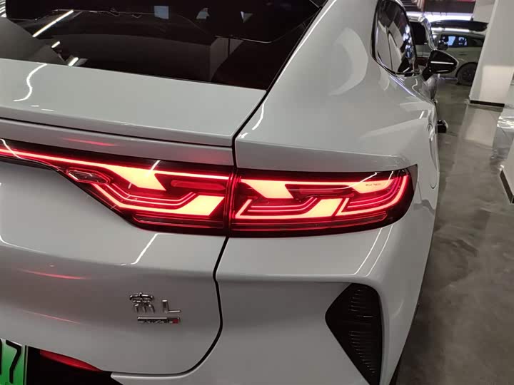 BYD Song L 2025 2025款 智驾版 662km 激光雷达卓越型