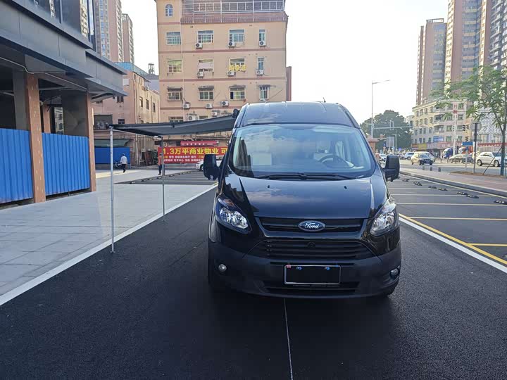 Ford Transit 2021 2021款 2.0T汽油自动高级营运商旅型中轴中顶7座国VI