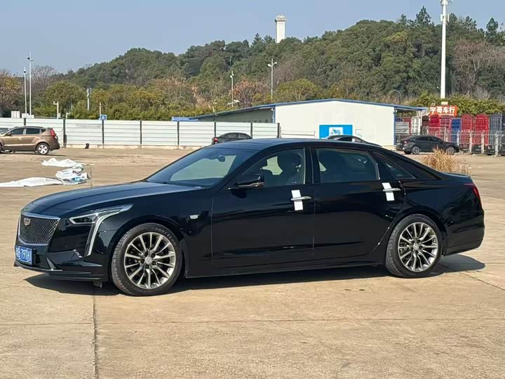Cadillac CT6 2022 2022款 28T 铂金型