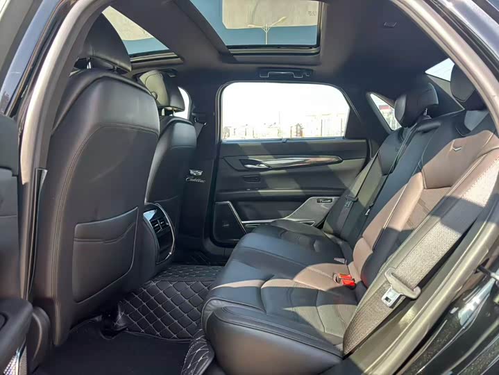 Cadillac CT6 2022 2022款 28T 铂金型