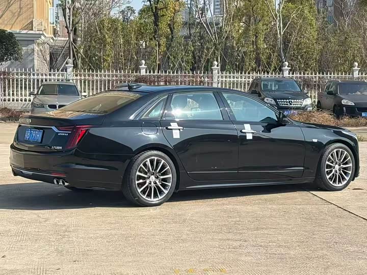 Cadillac CT6 2022 2022款 28T 铂金型