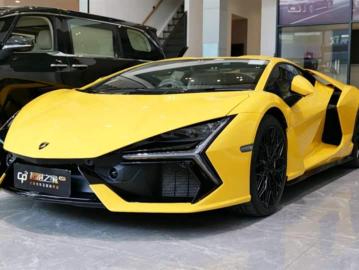 Lamborghini Revuelto 2023 2023款 6.5L PHEV标准版