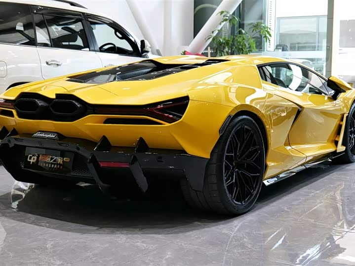 Lamborghini Revuelto 2023 2023款 6.5L PHEV标准版