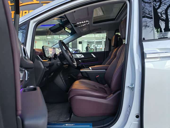 Buick GL8 Century 2025 2025款 2.0T 六座蕴世版