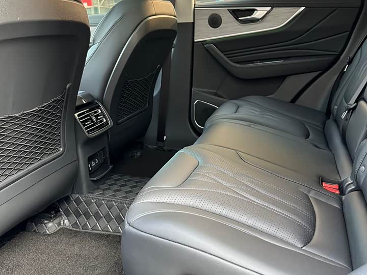 Hongqi HS5 2025 2025款 2.0T 两驱旗享Pro版