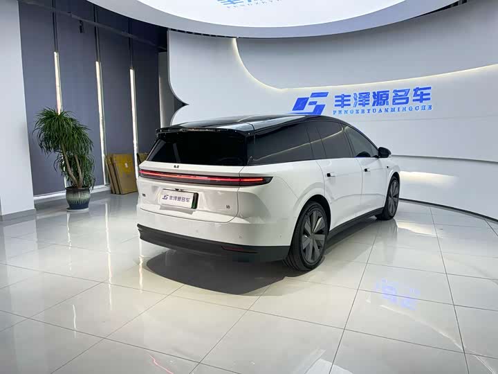 LiXiang i8 2025 2025款 标准版