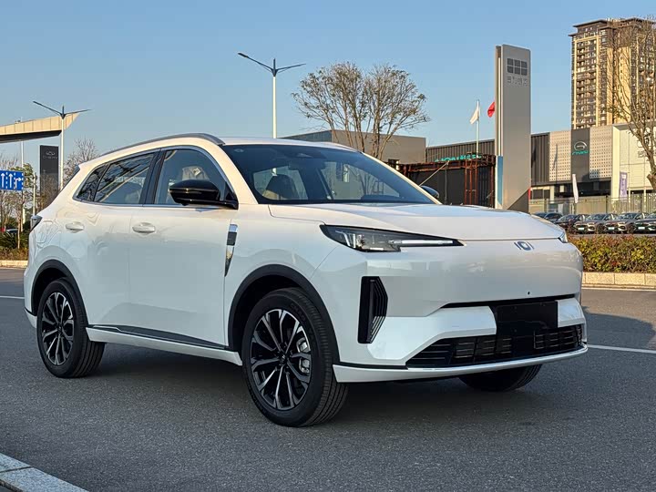 Changan Qiyuan (Nevo) Q05 2025 2025款 真香版 125 尊享型