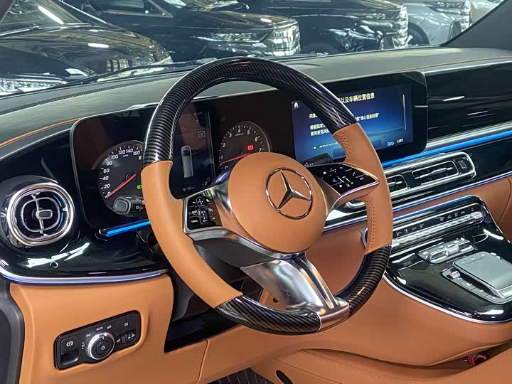 Mercedes-Benz Vito 2024 2024款 2.0T 商务版 7座