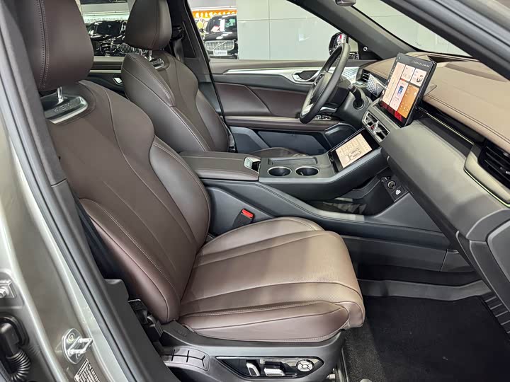 Wey Mocca Hybrid 2024 2024款 Hi4 四驱长续航版