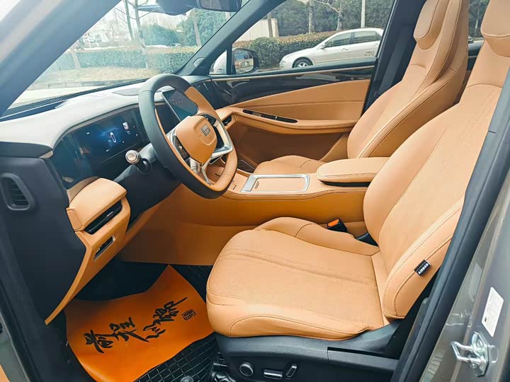 Geely Galaxy L7 2025 2025款 EM-i 115km 探索+版