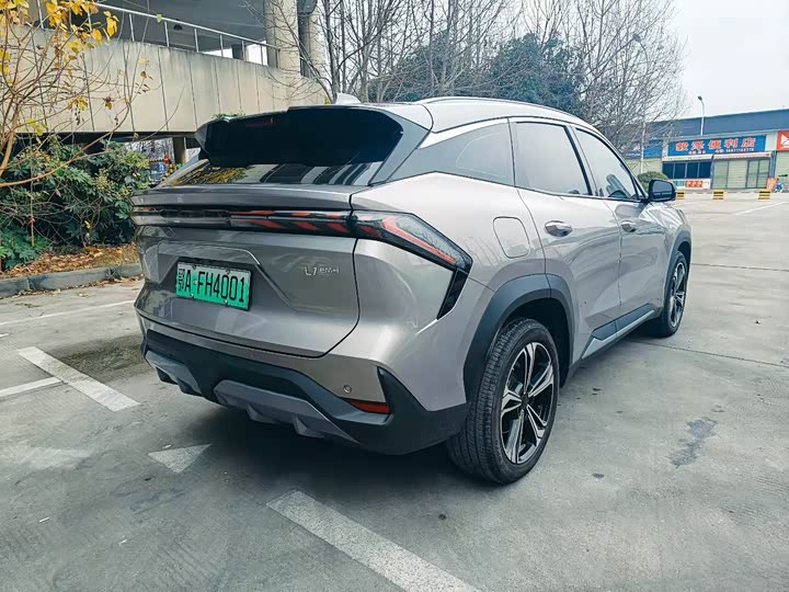 Geely Galaxy L7 2025 2025款 EM-i 115km 探索+版