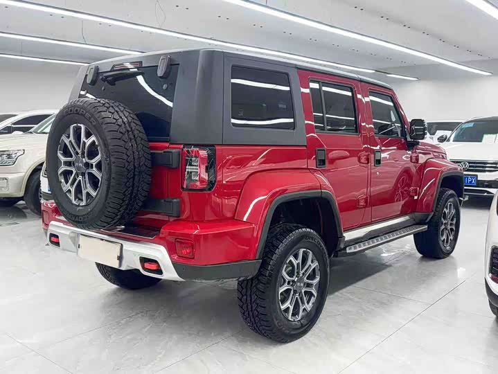 BAIC Beijing BJ40 2024 2024款 2.0T 城市猎人荣耀版