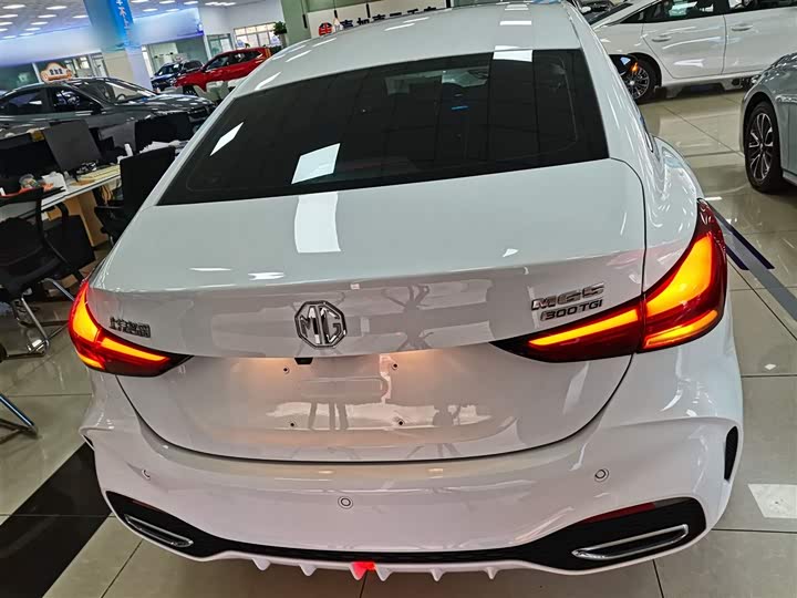MG Motor 5 2025 2025款 300TGI 全球旗舰版