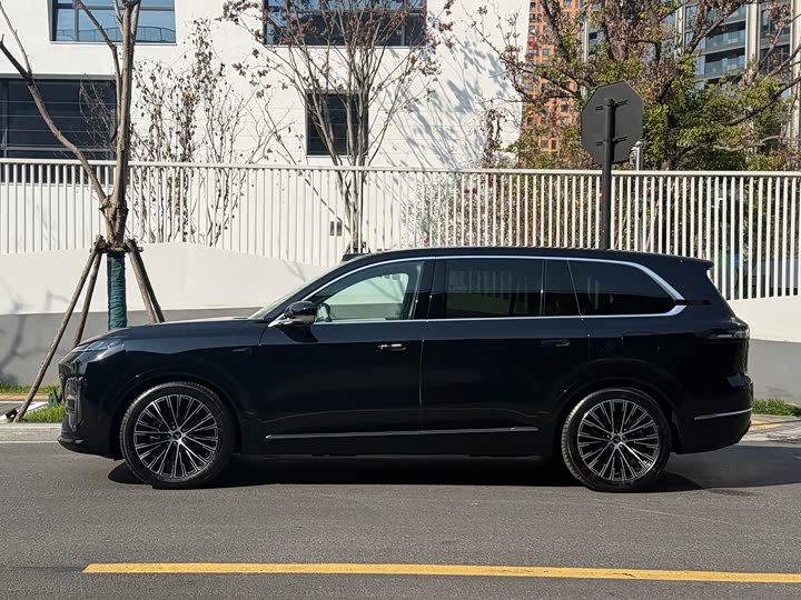 Changan Deepal S09 2025 2025款 四驱Ultra+ 高定版